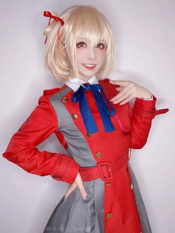 Evahair Lycoris Recoil Nishikigi Chisato cosplay costume