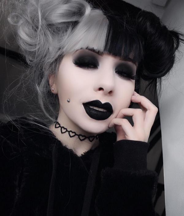 Half Black And Half Grey Water Wavy Quite Long Synthetic