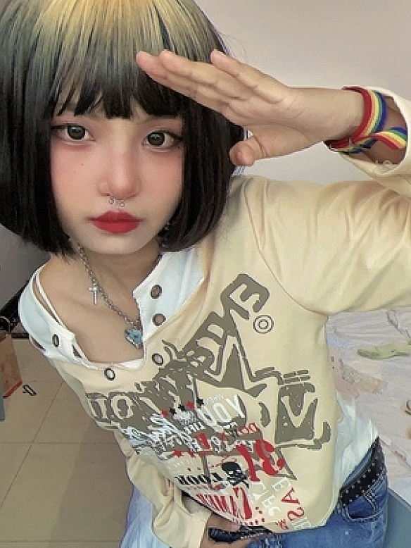 Evahair 2022 New Style Black Short Style Synthetic Wig with Bangs and Blonde Roots